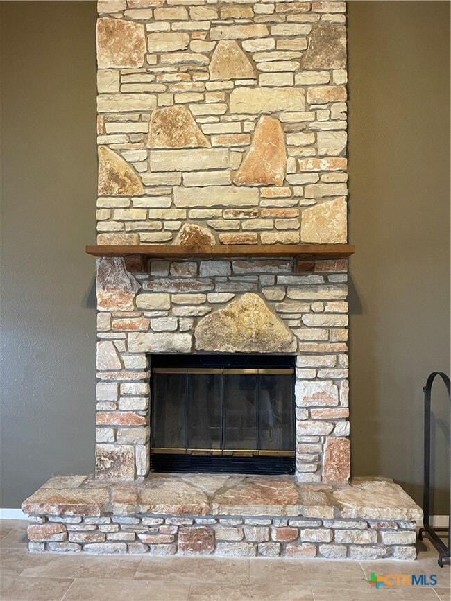 Building Photo - 1609 Colleen Dr