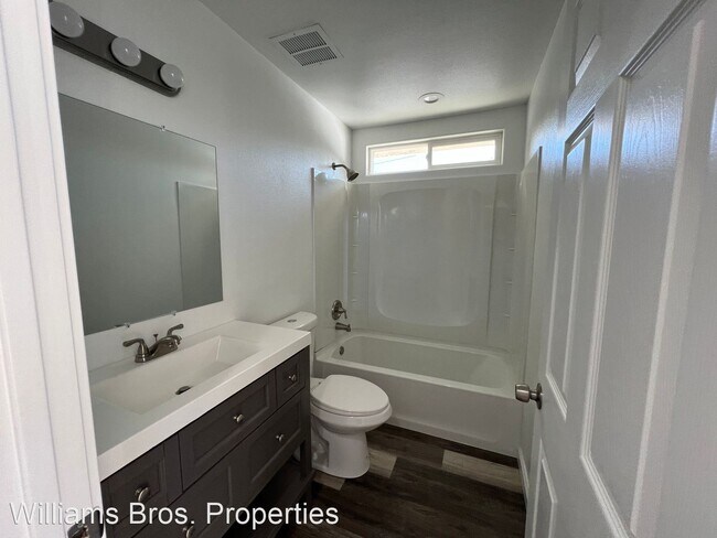 Building Photo - 2 br, 2 bath House - 2152 Paso Robles Street