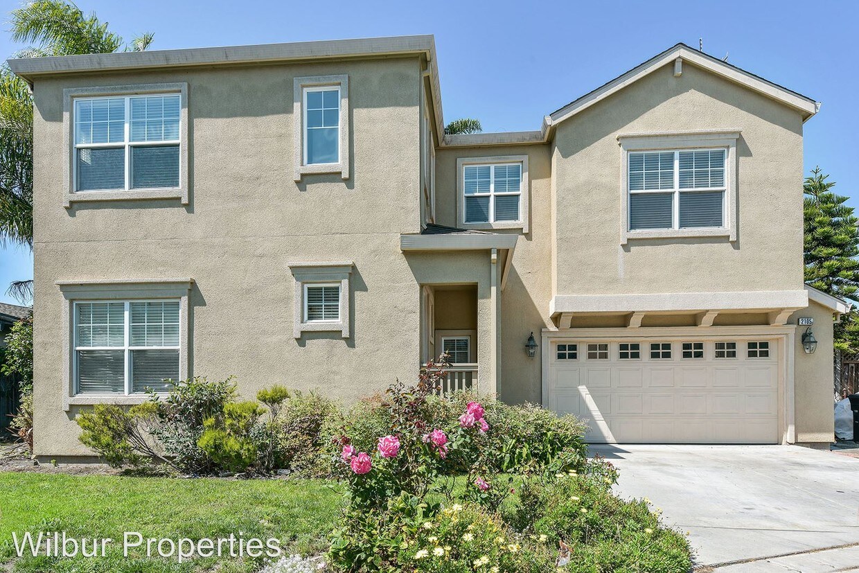 Foto principal - 4 br, 2.5 bath House - 2105 Myrtle Place