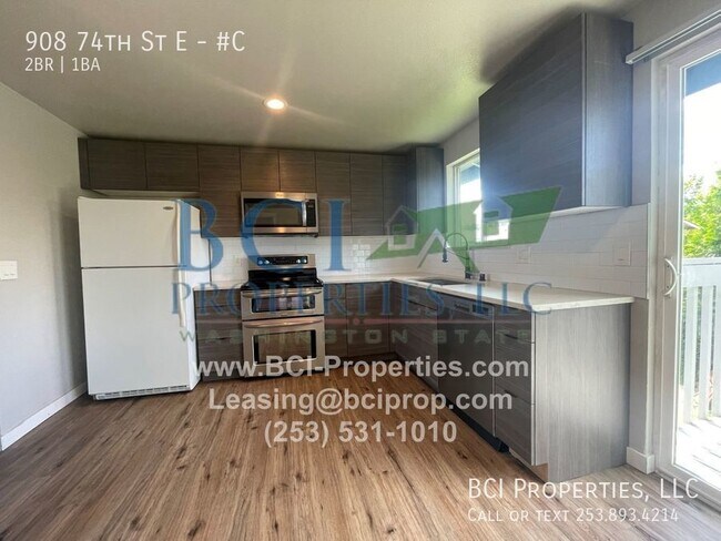 Foto del edificio - Spacious 2 bedroom apartment ready for mov...