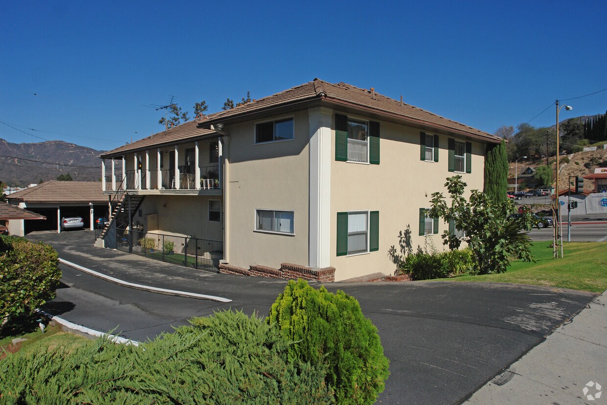 Building Photo - 2040 Verdugo Blvd