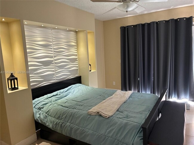 Building Photo - 2963 Genoa Pl