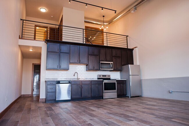 Foto del edificio - 518 W College St