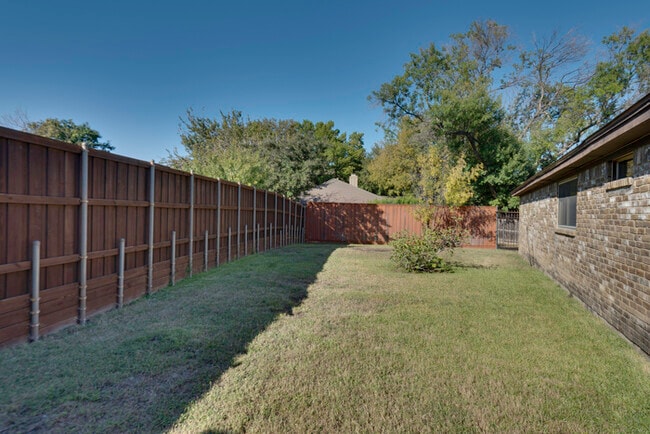 Building Photo - 3901 Promontory Point, Plano, TX 75075, USA