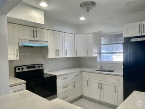 Building Photo - 2846 Fletcher St