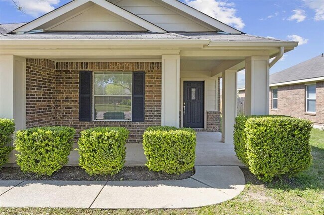 Building Photo - 316 Floating Leaf Dr