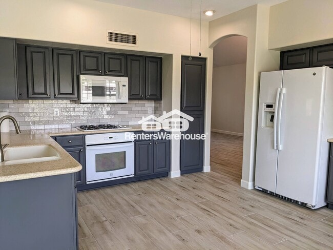 Building Photo - 6340 W Tonopah Dr