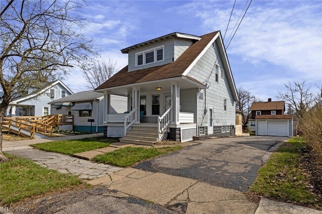 Building Photo - 3451 W 137th St