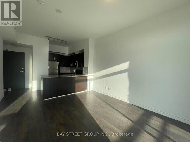 Photo du bâtiment - 11611 Yonge St