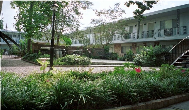 Building Photo - 1401 St. Andrew Apartments