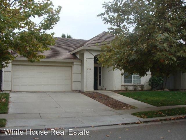 Building Photo - 3 br, 2 bath House - 3216 Mayten Way