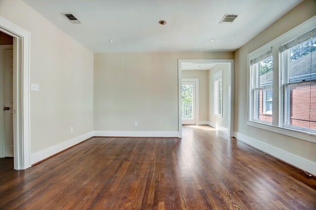 Foto del edificio - 2510 Kingston St