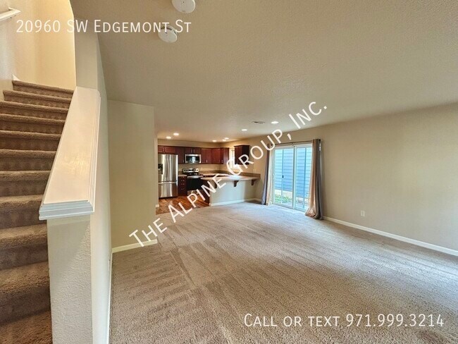 Building Photo - REDUCED PRICE for gorgeous 3 Bedroom Home ...