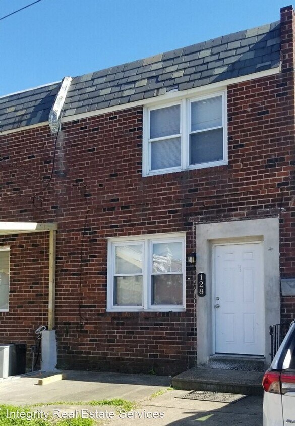 Primary Photo - 3 br, 1 bath House - 128 W. Louden St.