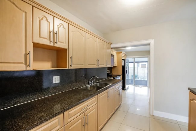 Foto del edificio - 8084 SW 33rd Terrace