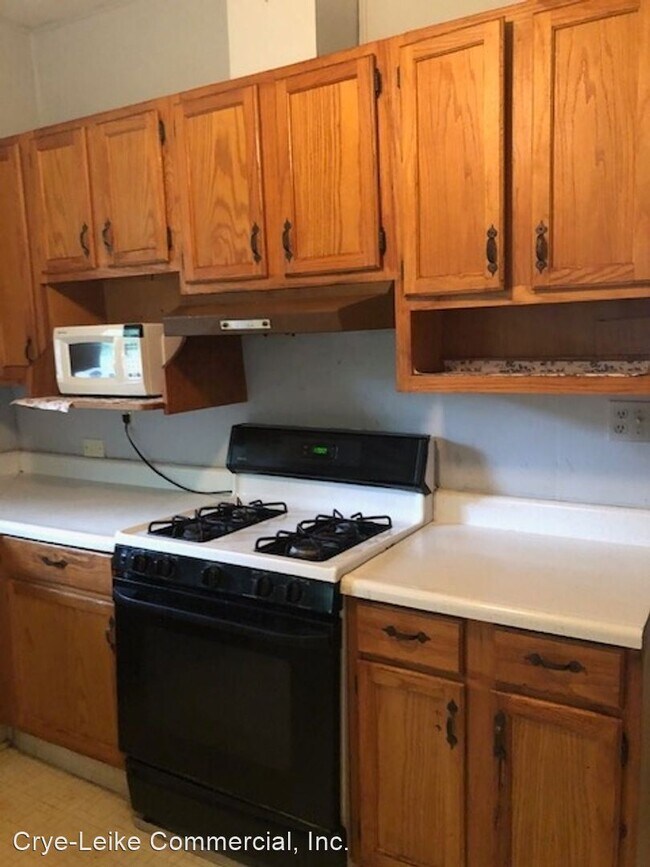 Building Photo - 2 br, 1 bath House - 200 Fleet Street