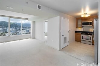 Building Photo - 1009 Kapiolani Blvd