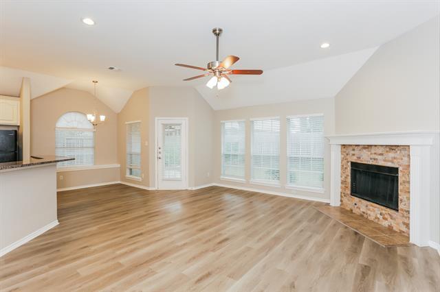 Building Photo - 720 Tradonna Ln
