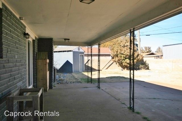 Building Photo - 1324 Huntington Way