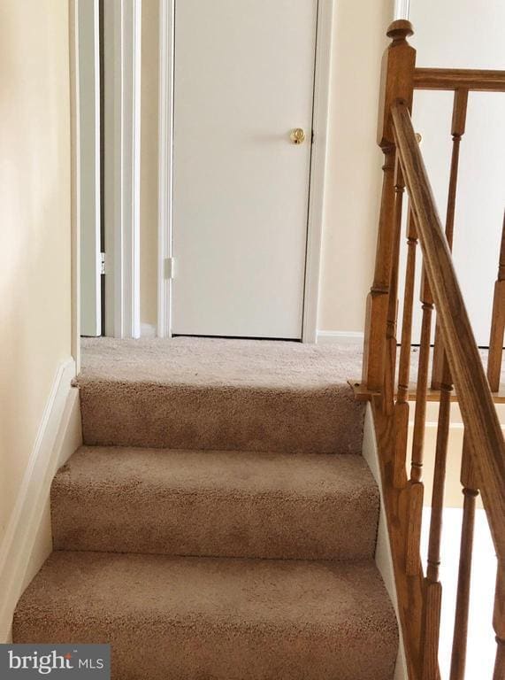Foto del edificio - 6620 Greenleigh Ln