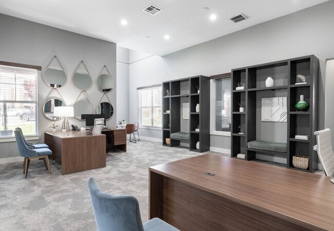 Building Photo - Villas at Zaragosa