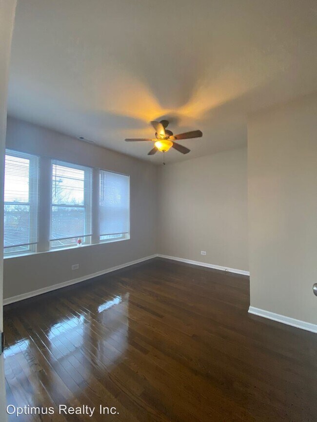 Foto del edificio - 7800 S Marshfield Ave