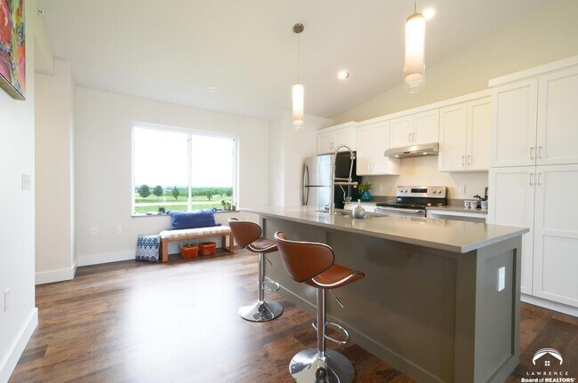 Foto del edificio - 3600 Thomas Ct