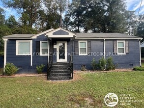 Building Photo - 621 Azalea Dr