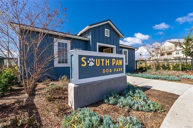 Building Photo - 164 Luneta Ln