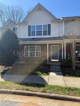 Building Photo - 3375 Kensington Pl