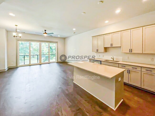Foto del edificio - 1806 Orangeburg St