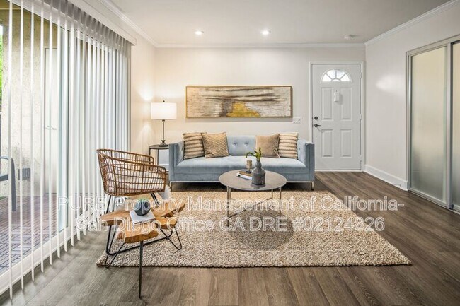 Building Photo - 8581 Villa La Jolla Dr