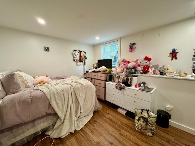 Building Photo - 234 Calumet St