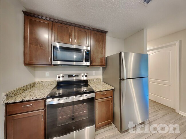 Foto del edificio - 44 Pritchard Dr