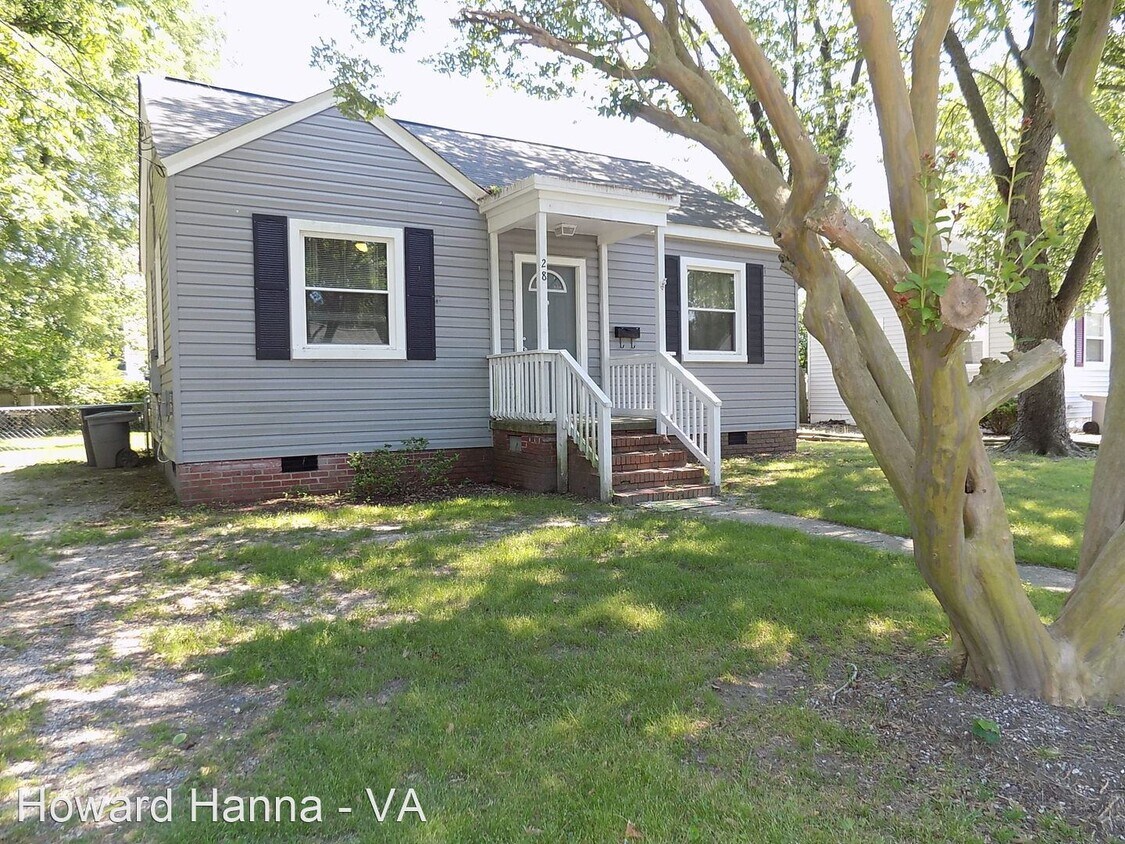 Primary Photo - 2 br, 1 bath House - 28 Gilbert Street East