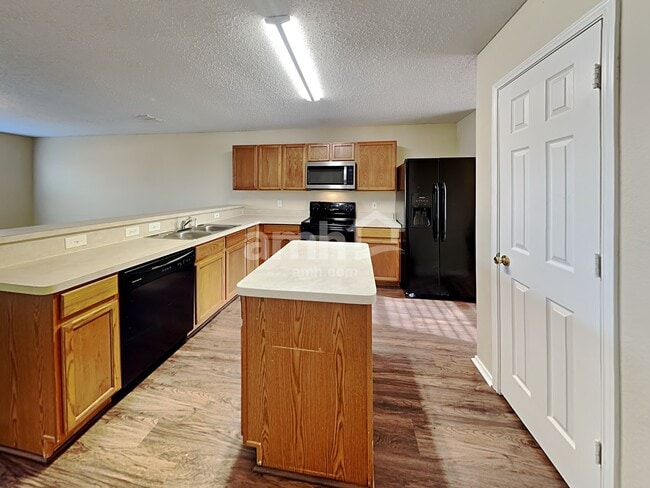 Foto del edificio - 1140 Single Tree Dr