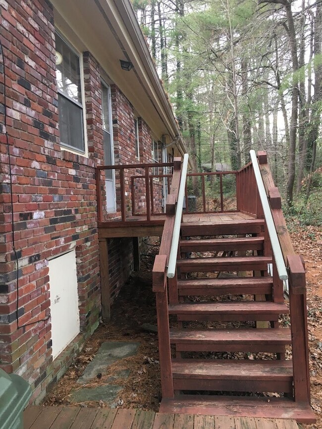 Building Photo - 129 W Blythe Cir