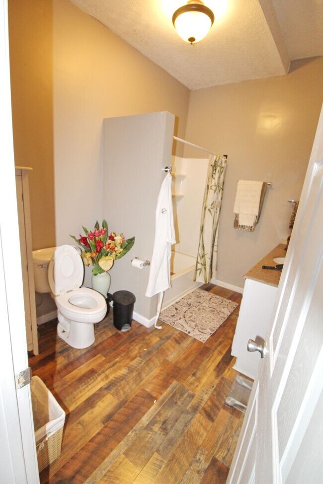 Foto del edificio - Remodeled Furnished 2 bed / 2 Bath Ohana in Waiehu - Includes Most Utilities