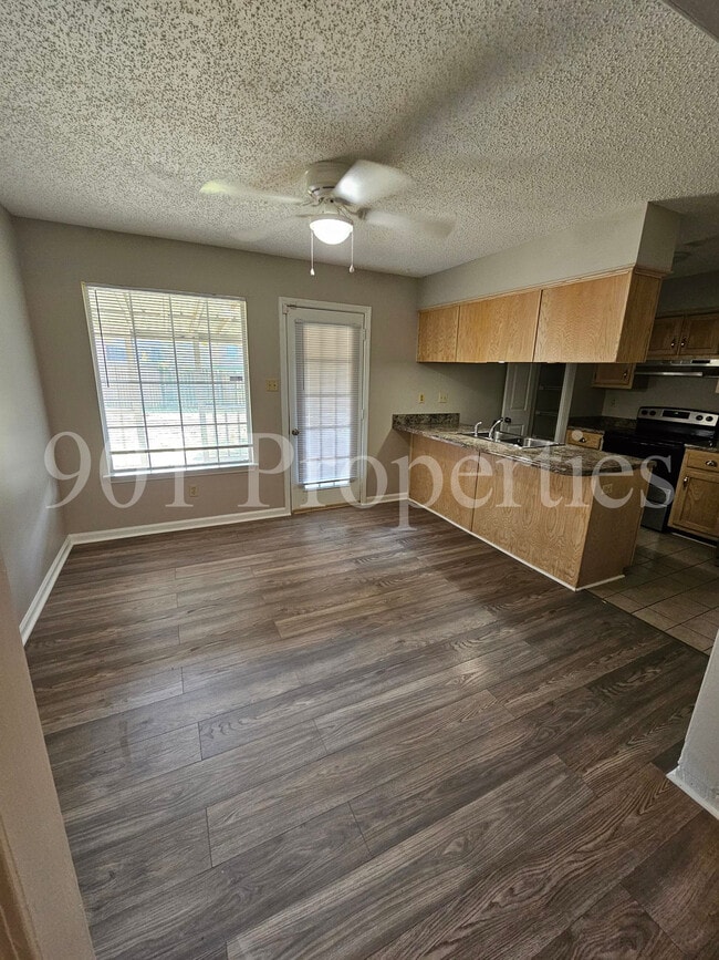 Photo - 3690 Sunrise Ridge Dr House