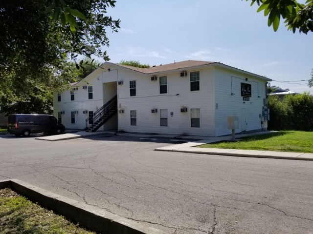 Primary Photo - 11106 Belair Dr