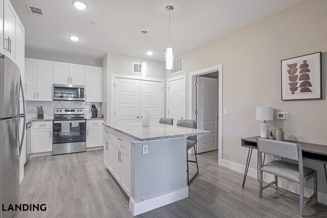 Foto del edificio - 3060 Southcreek Blvd