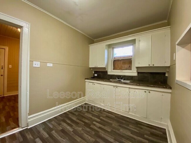 Foto del edificio - 636 W 72nd St