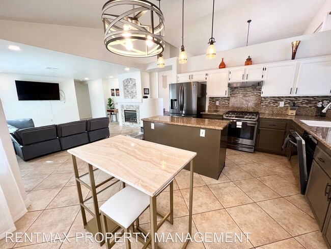 Building Photo - 5 br, 3 bath House - 1187 EVENING CANYON AVE