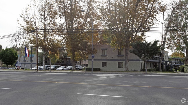 Building Photo - HERITAGE PLAZA