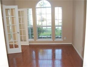 Foto del edificio - 9819 Lynnrose Springs Dr