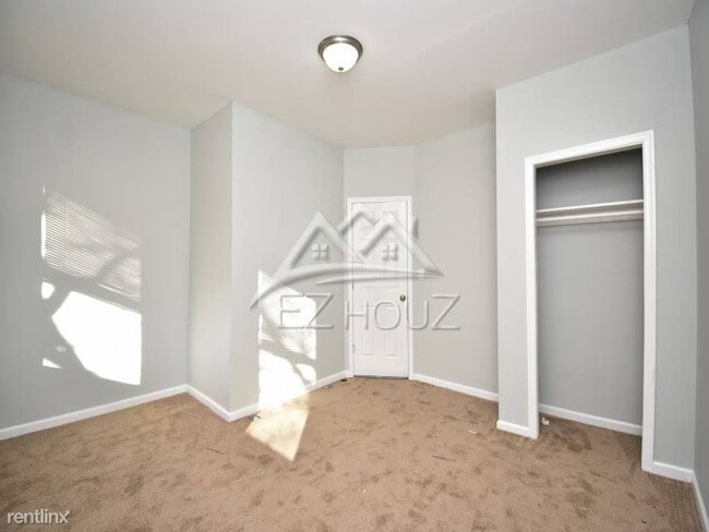 Building Photo - 3 br, 1 bath House - 612 East 38th Street