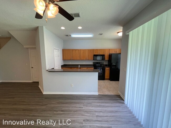 Building Photo - 3 br, 2.5 bath House - 2430 Temple Grove Ln.