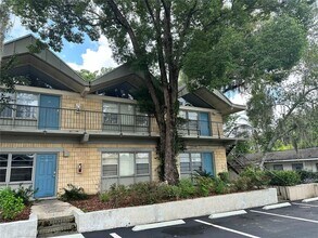 Building Photo - 2212 E Silver Springs Blvd
