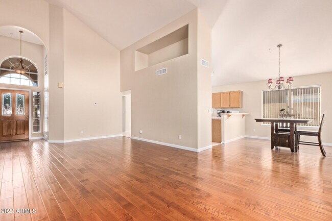 Building Photo - 8842 E Palm Ridge Dr
