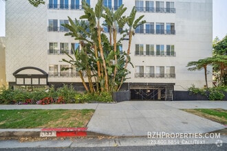 Building Photo - 136 N Swall Dr